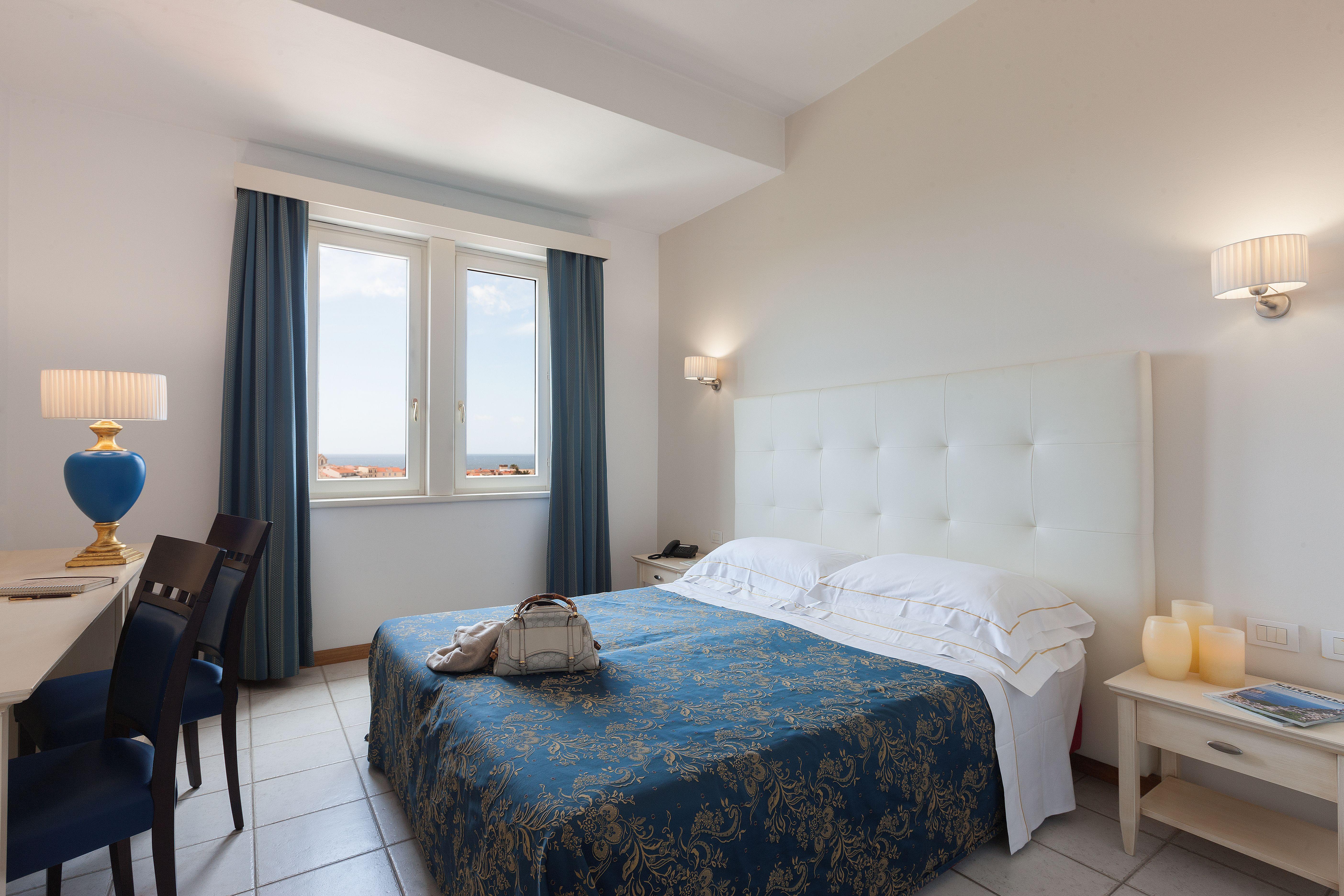 Hotel Catalunya Альгеро Екстер'єр фото