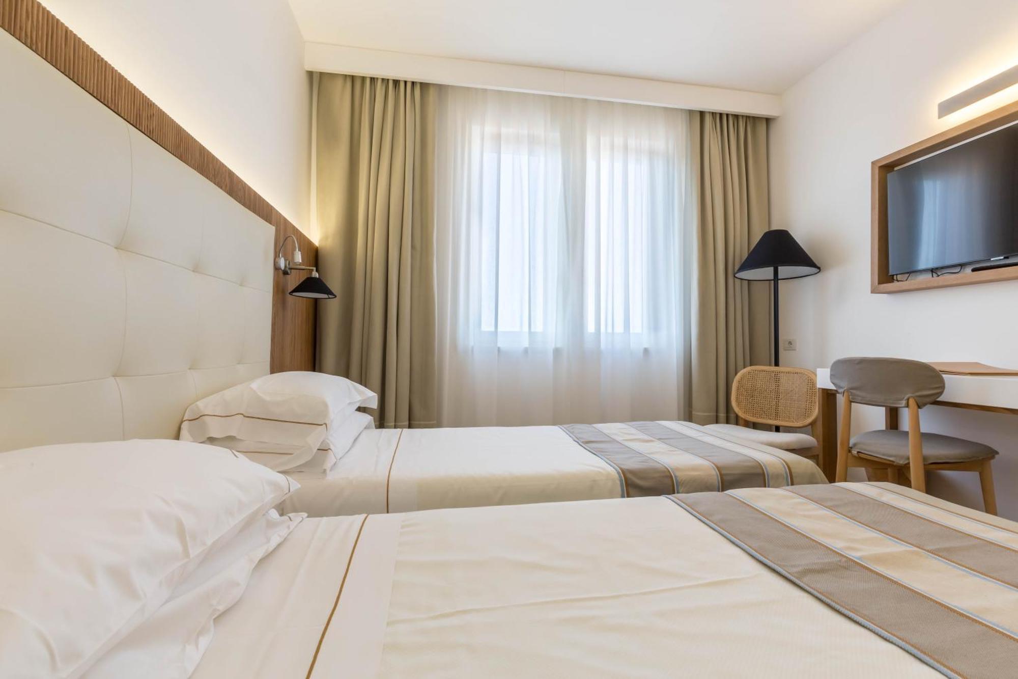 Hotel Catalunya Альгеро Екстер'єр фото